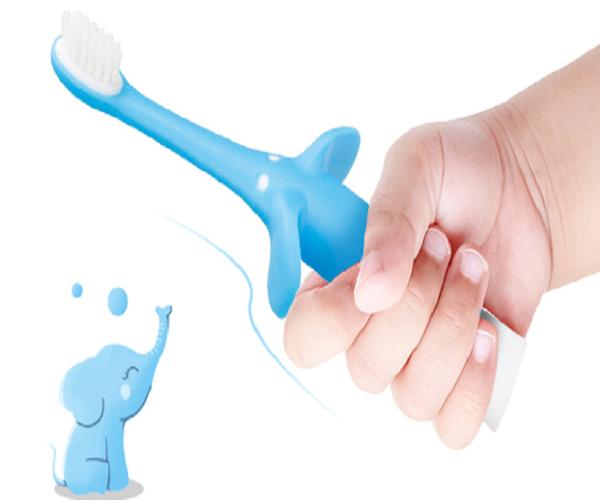 宝宝长牙竟这么痛苦？手把手教你缓解他的不适