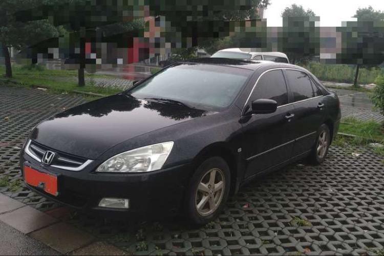 2万块钱的大众朗逸能不能要,看小伙被这类二手车坑的有多惨