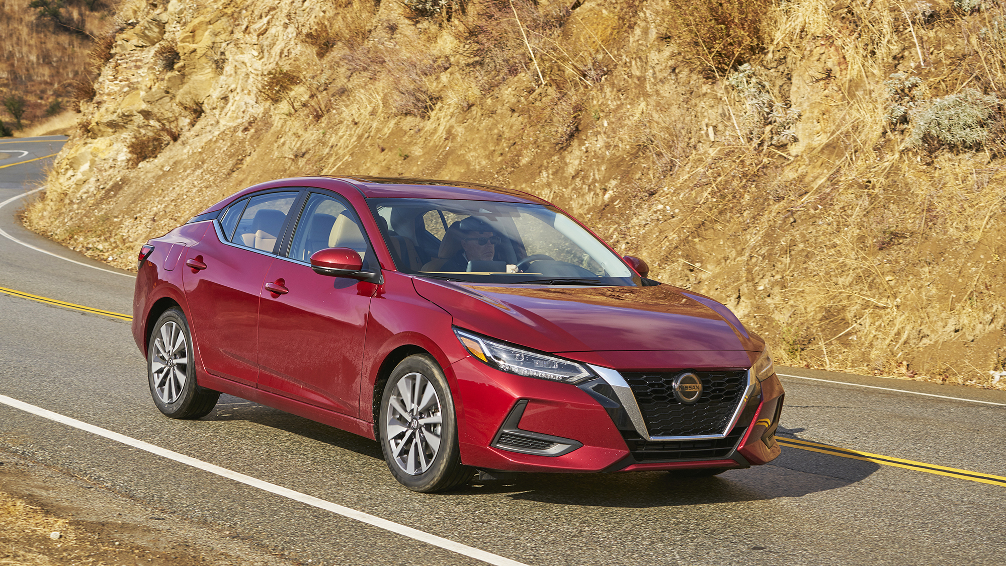 丰田皇冠是什么级别的车,丰田有个suv前面是皇冠