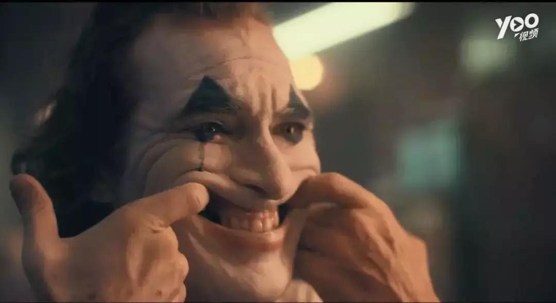 小丑第一段完整版,小丑首秀完整版