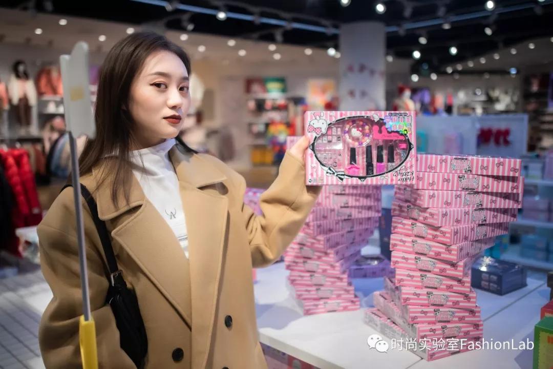 閫佺粰骞磋交浜虹殑瀹炵敤绀肩墿,閫佺粰骞磋交浜虹殑鏂板勾绀煎搧