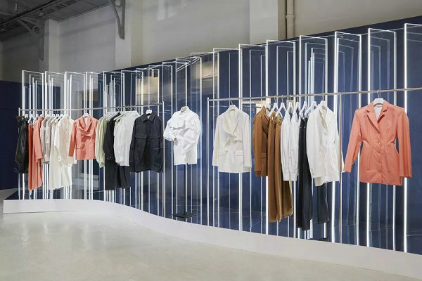 蕾哈娜FENTY品牌，到底会是一个什么样的奢侈品牌？