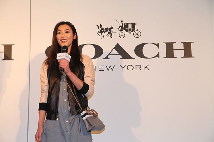 刘雯解约蔻驰后谁签约的,刘雯回应蔻驰