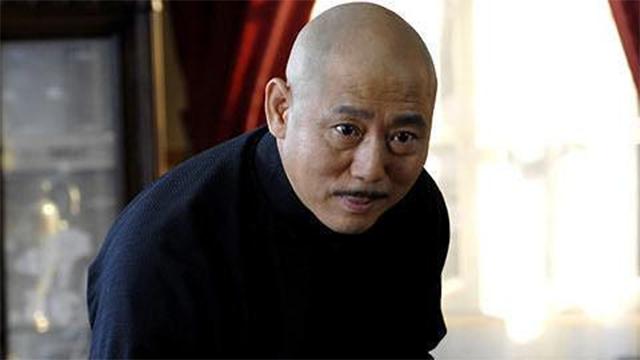 服装厂工人经商成富豪,90年代身家过亿,却不愿借钱让儿子买房