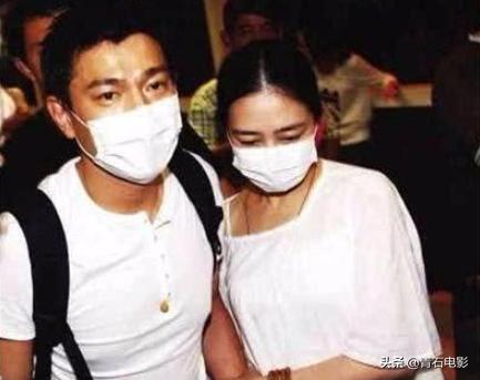 鹿晗戴帽子头发压塌了,鹿晗军帽压不住刘海