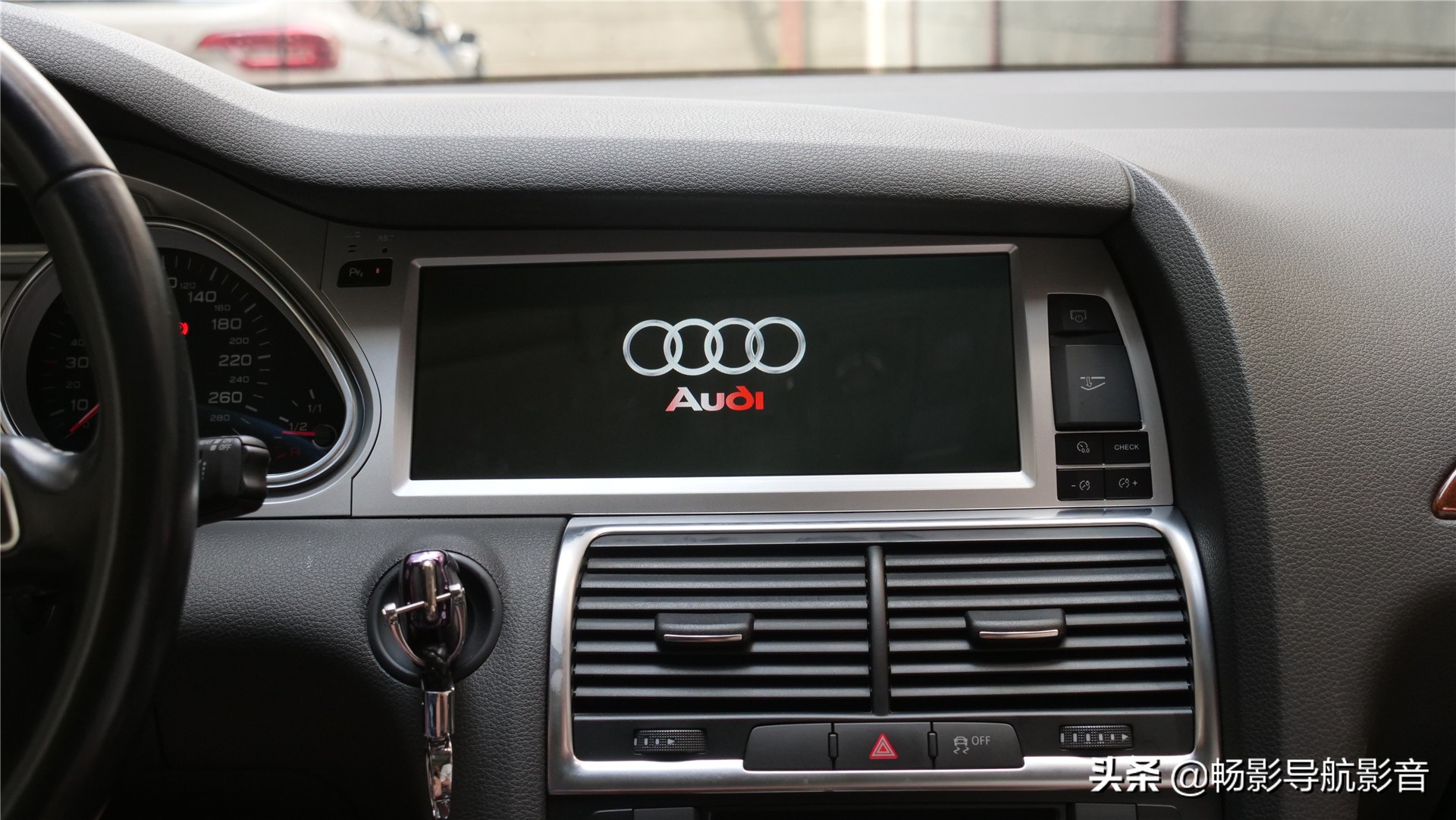 奥迪q7改内饰导航,奥迪q7改装大屏导航线束