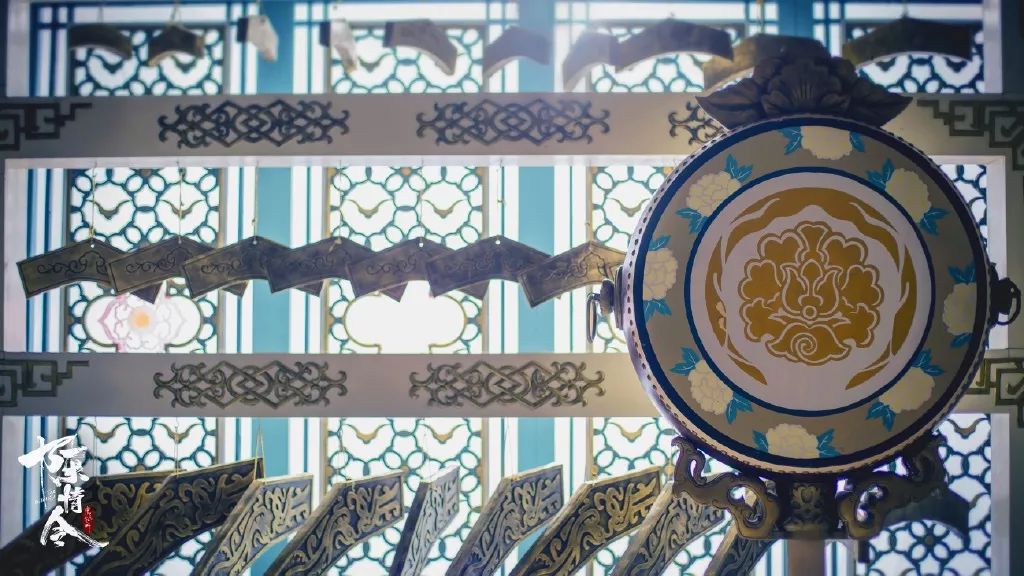 李现关车门的视频,李现和肖战王一博谁能火得更久