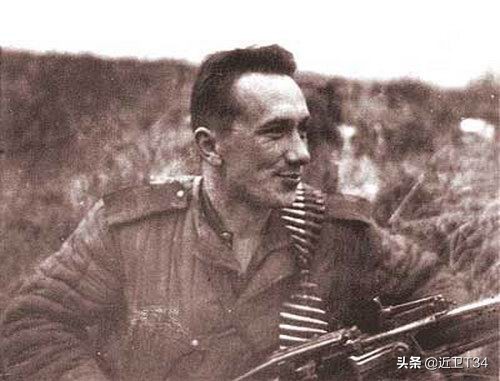 为人们带来欢笑的孤独艺术家—阿列克谢·斯米尔诺夫