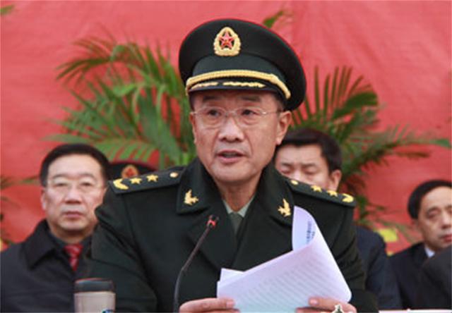 16岁上黄埔军校20岁成中将,他年仅29岁成为陆军中将