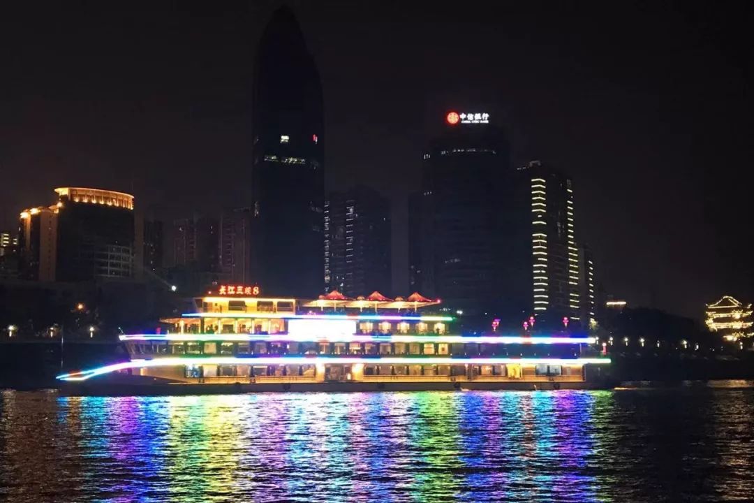 封城11日，武汉众生图