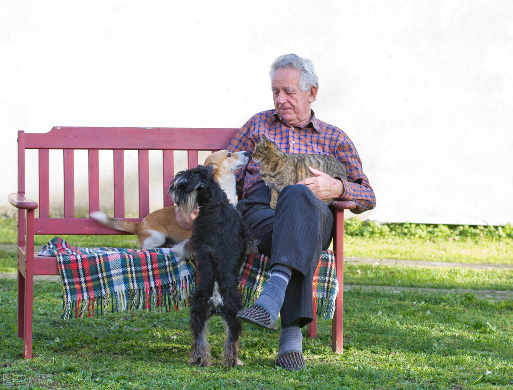 人去世后为何嘴张着,人去世后张着嘴是什么原因