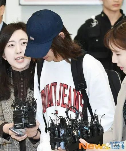 鍙楀鑹轰汉,鍙楀鐨勫コ鑹轰汉