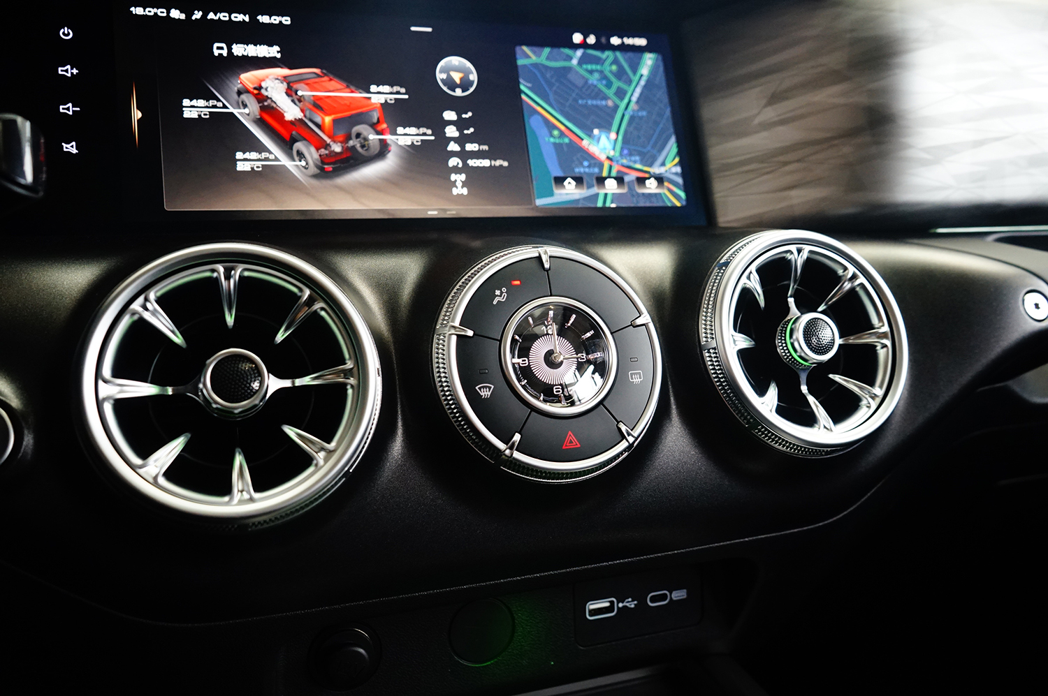 wey坦克300和长城坦克300,wey坦克300银色量产实车