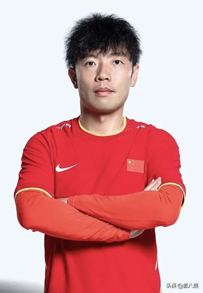 国足最强11人名单视频播放,李铁国足最强阵型