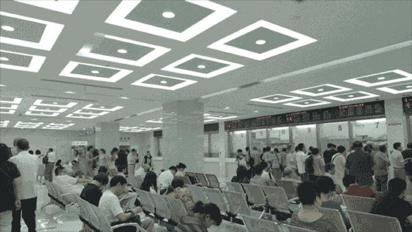 一份保单赔了轻症和重疾,一份保单的26次理赔