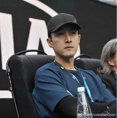 胡歌微博喊话视频,澳网公开赛胡歌