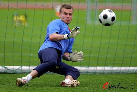 武磊149秒破门视频国足,武磊读秒绝杀董路