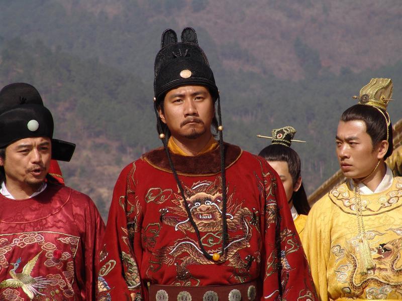 皇帝儿子叫大款，还有一个叫大球，看看这出神入化的文化水平