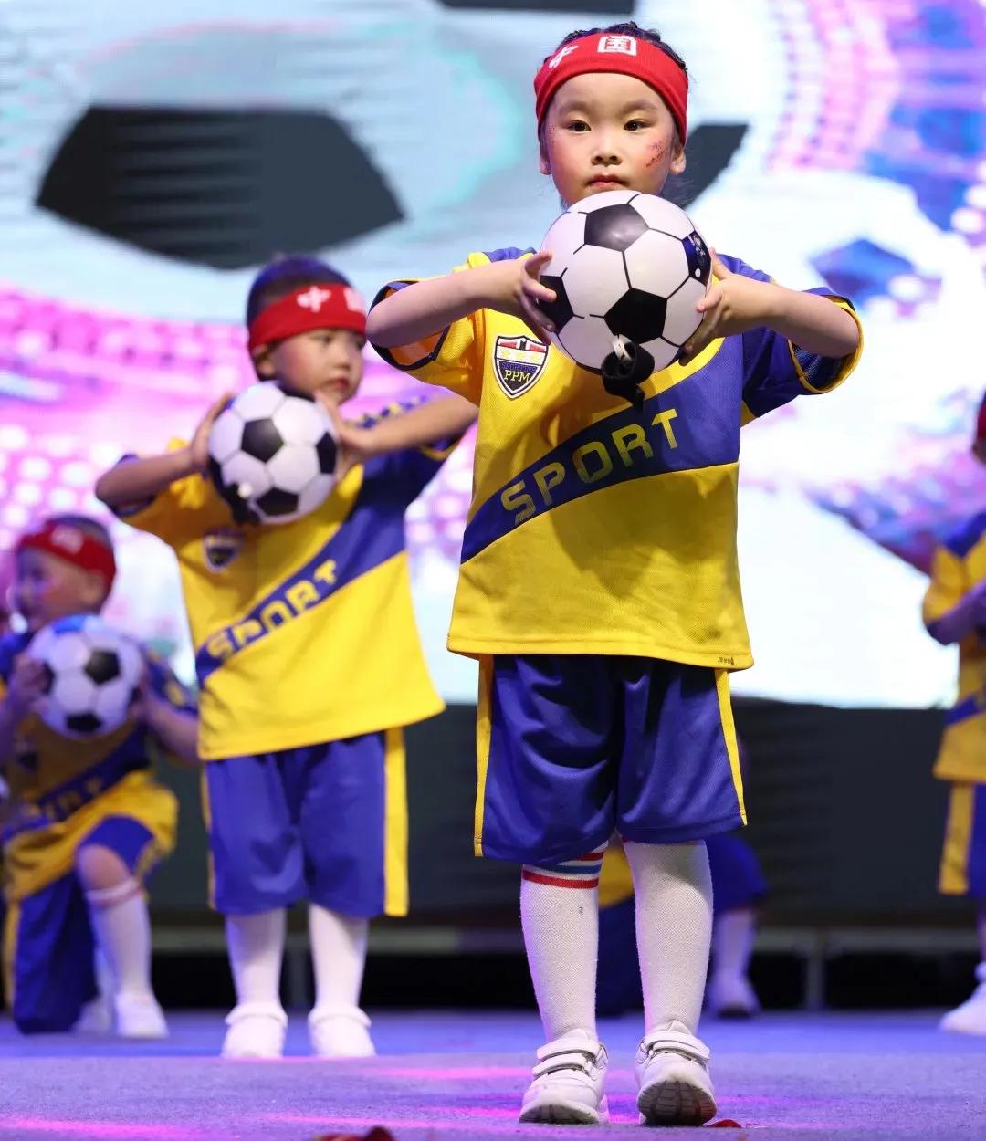 剑阁县鼓楼幼儿园庆祝中国*产党共**成立100周年暨毕业典礼文艺汇演