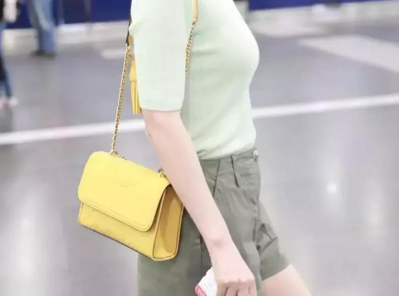 拒绝千篇一律浪漫系包包拯救你,当下最流行的8个品牌包包
