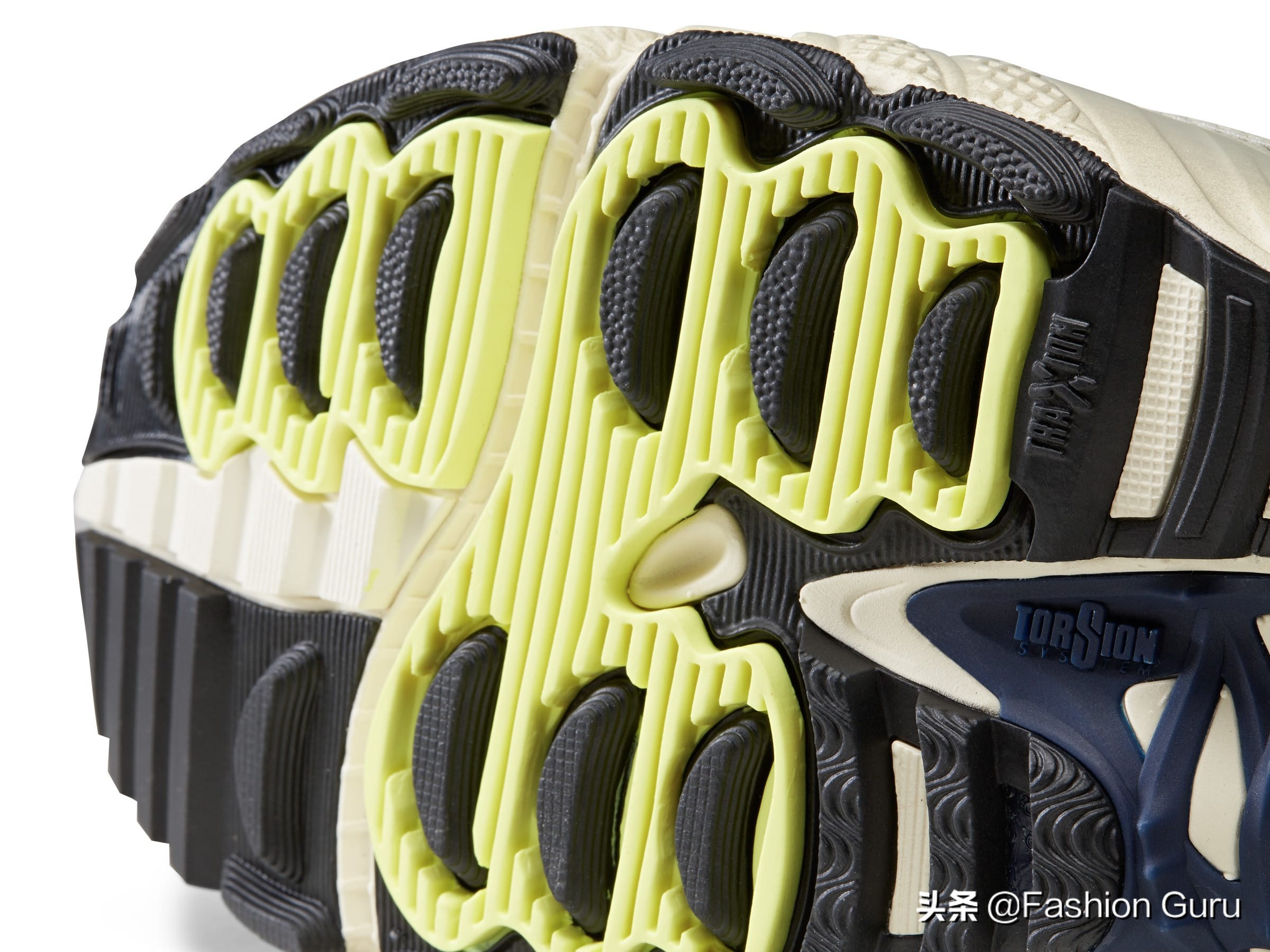 阿迪达斯torsion适合跑步吗,阿迪达斯最新跑鞋boosteqt