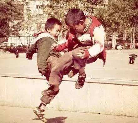 孩子被打教育专家李玫瑾,李玫瑾谈孩子被老师打后怎么教育