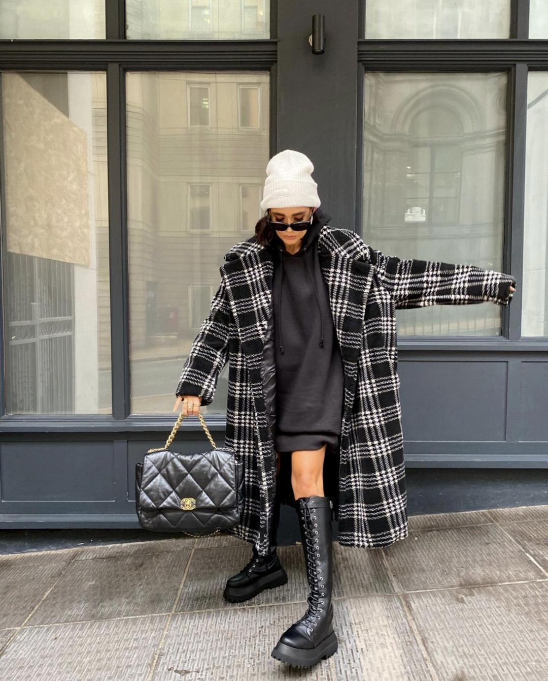 圆脸女孩帽子,小圆脸适合戴什么帽子