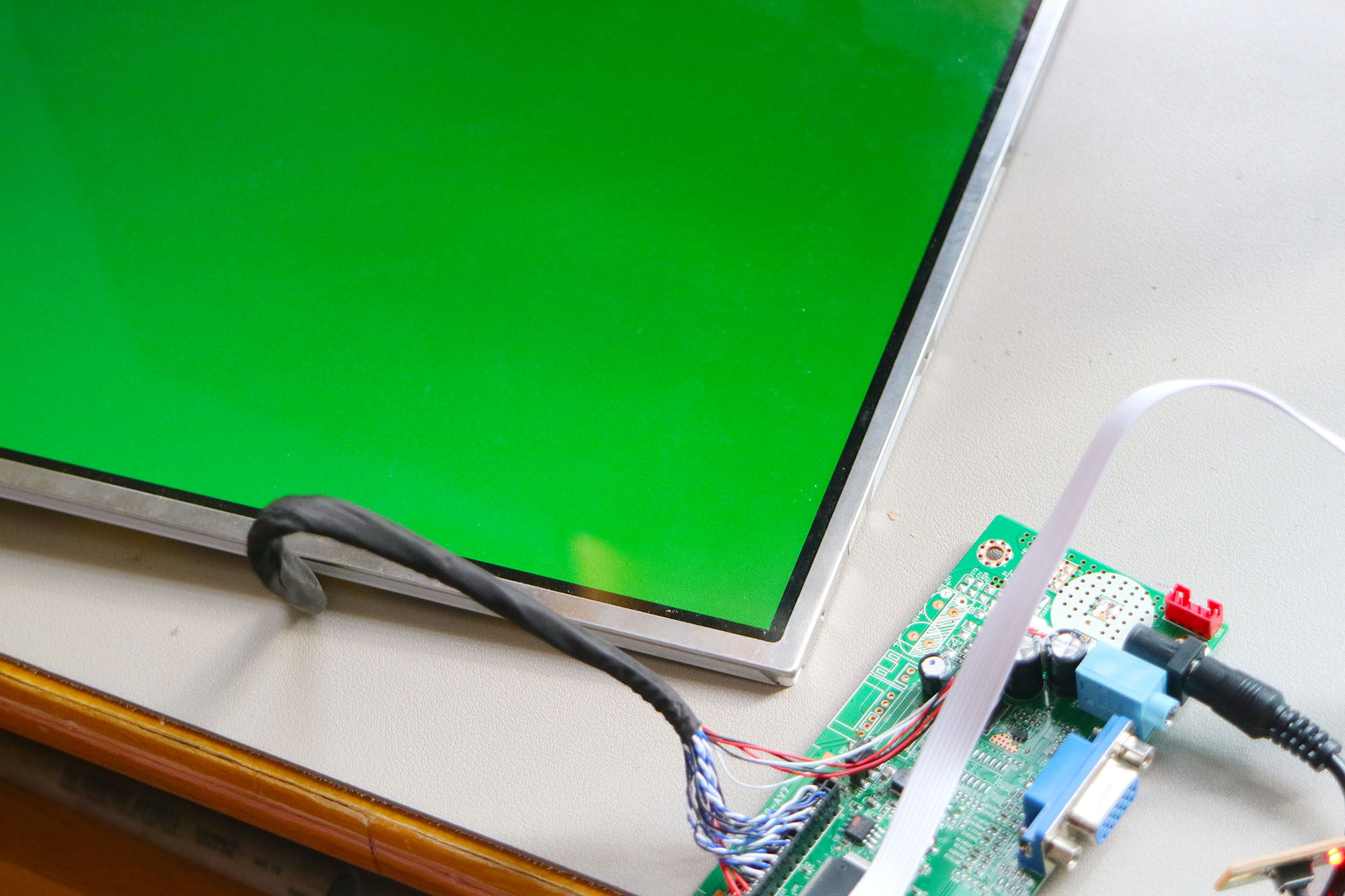 200块预算电脑显示器,办公双屏显示器