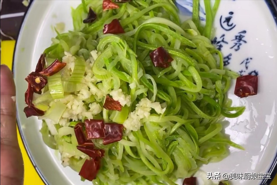 糖尿病人素炒西葫芦家常做法,黄色香蕉西葫芦糖尿病人能吃吗