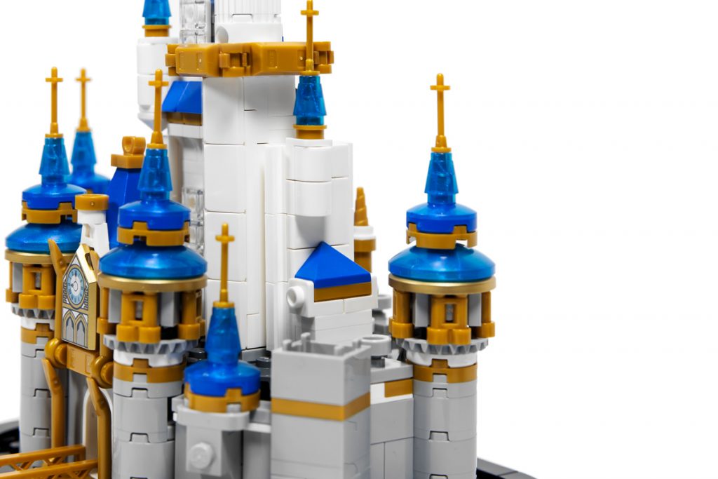 乐高新老款迪士尼城堡,乐高迪士尼100周年城堡展示盒