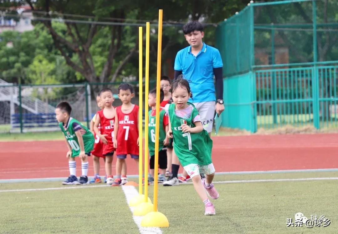 快乐足球记忆录,足球带给孩子们更多的快乐和成长