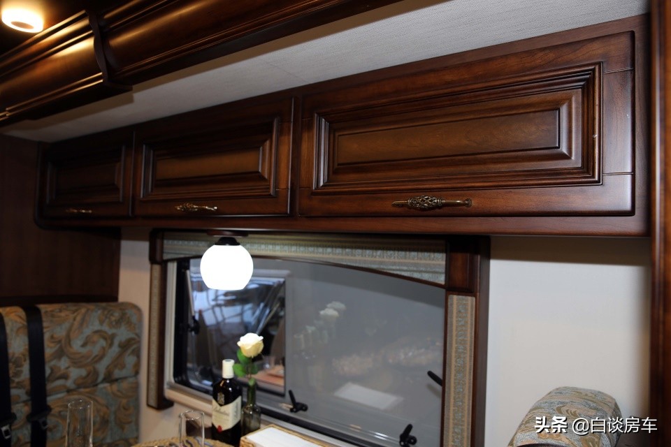依维柯8at房车驾驶体验,最便宜依维柯8at房车