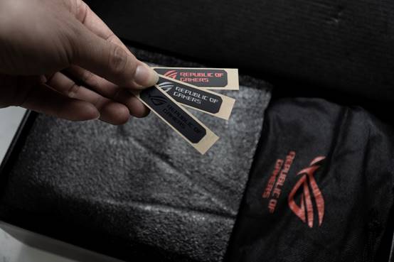 rogstrix雷鹰850g测评,rogstrix雷鹰550w