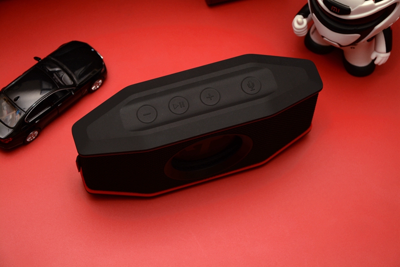 德国小钢炮蓝牙音箱深度测评,四款最热门的户外蓝牙音箱