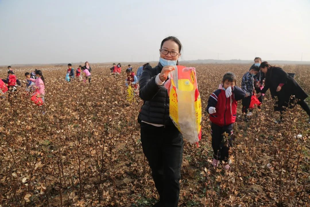 和孩子一起参加学校劳动的发言稿,和孩子们去村里上一堂劳动实践课