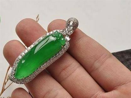 身体不好玉会越戴越黑吗,身体不好的人戴玉真的会黑吗