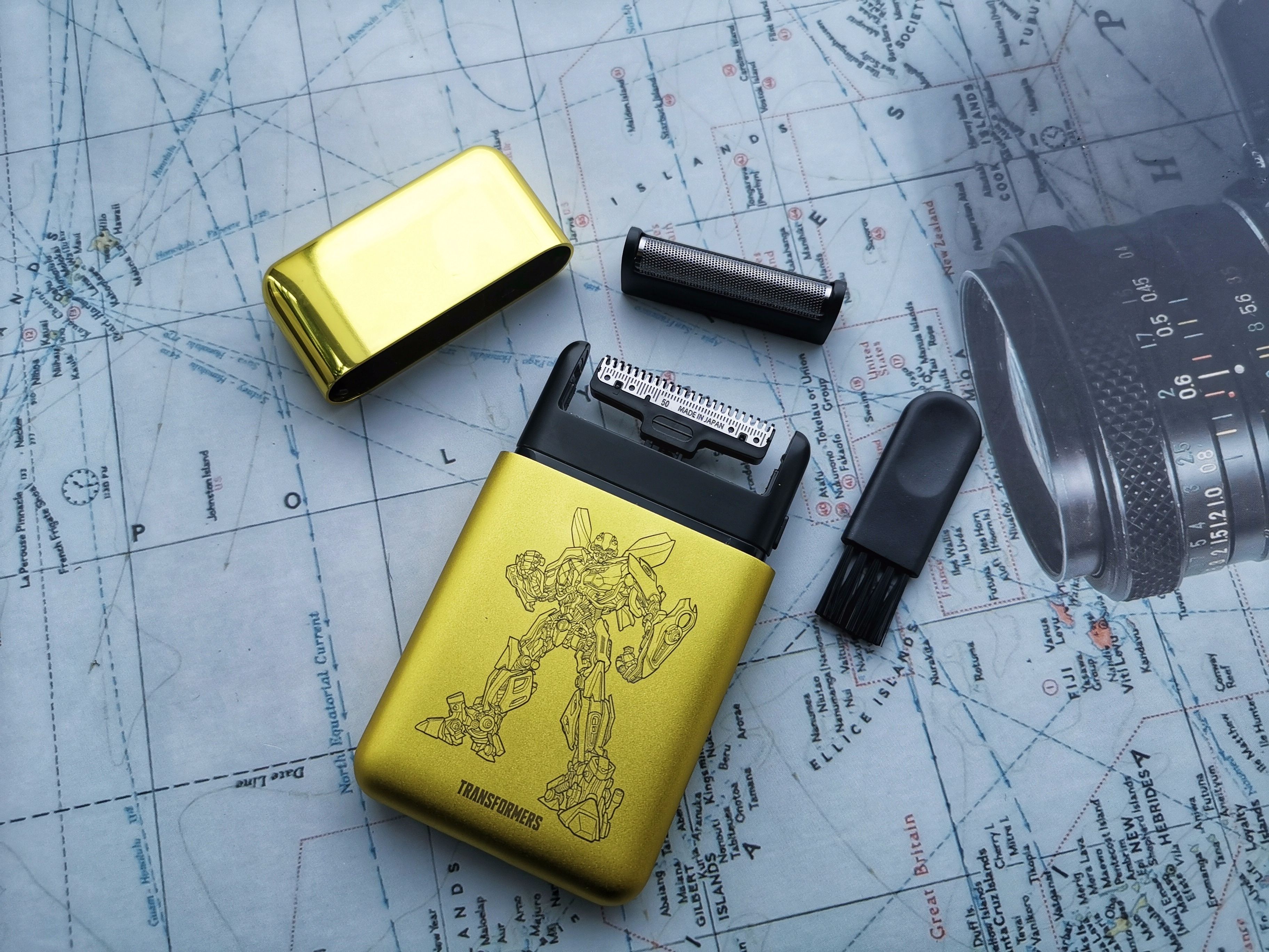 须眉电动剃须刀变形金刚,须眉变形金刚剃须刀