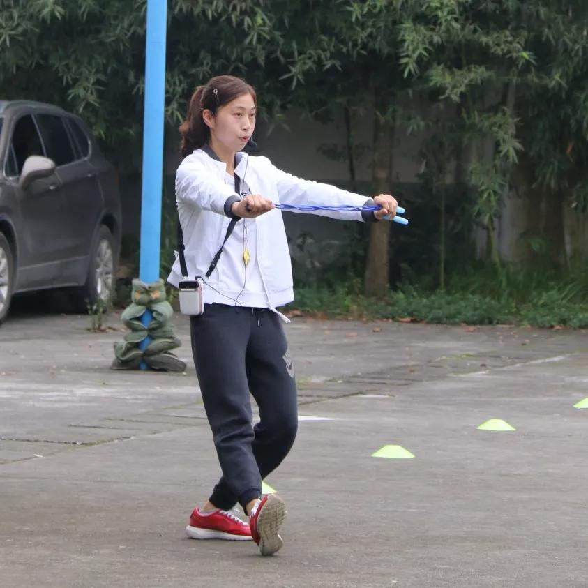 都江堰市石羊镇石羊小学,都江堰市石羊小学02届