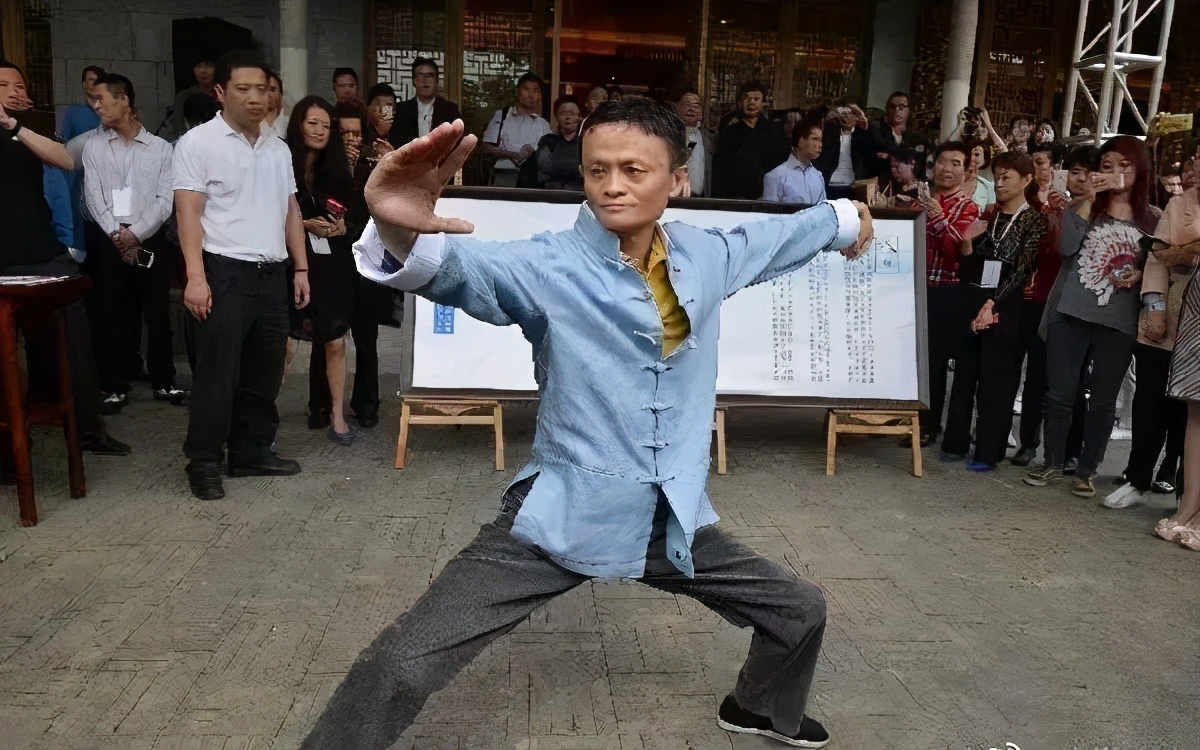 马云被生意耽误的艺术家,马云企业家和艺术家