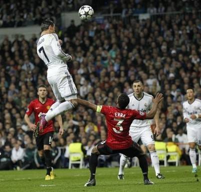 足球和篮球哪一个更会更伟大,足球和篮球哪个玩起来累