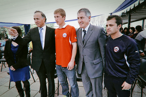 毒枭足球运动员,毁于毒品的足球球星