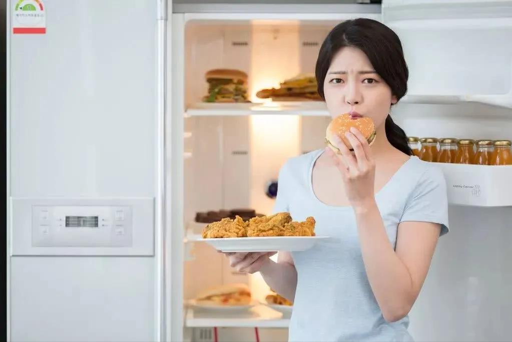 减肥晚上饿得睡不着怎么办,减肥的时候晚上饿了怎么办