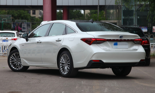 26万丰田亚洲龙,26万车丰田