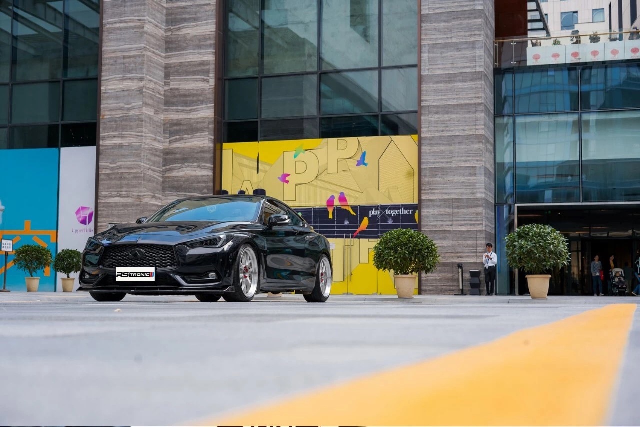 巅峰极速英菲尼迪q60改装,英菲尼迪q60改黑武士