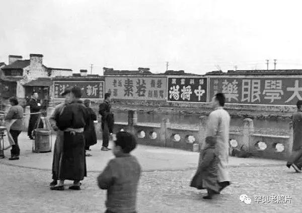 南京相隔百年的照片,南京城景对比图