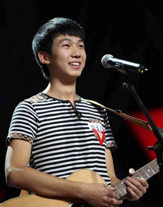 明星整容打瘦脸针,90后明星整容