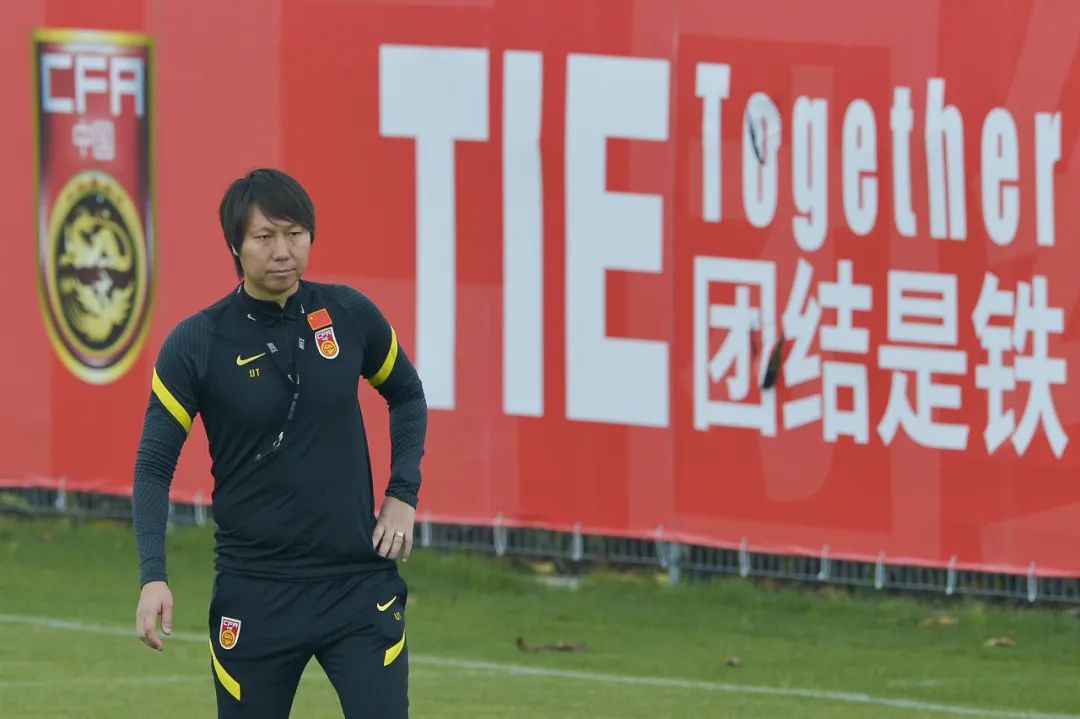 李铁的责任,李铁赛后受访你知道我们有多难吗