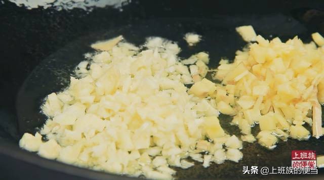 吃小龙虾这样吃才过瘾,没有什么比吃小龙虾更加美味