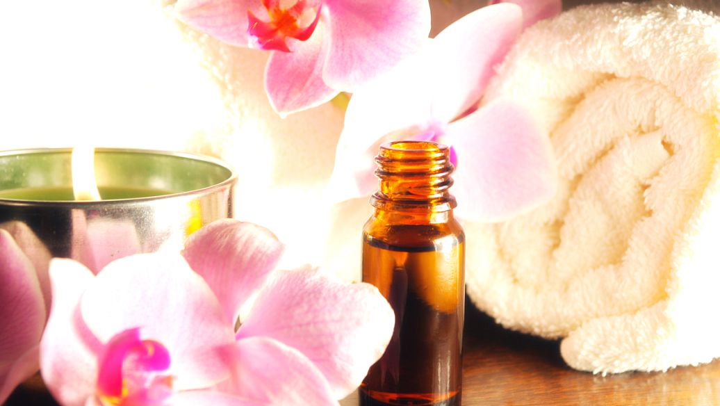 玫瑰精油怎样使用玫瑰精油的功效与禁忌