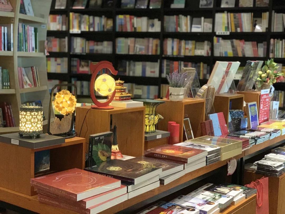 用阅读触摸成都｜在成都不能错过的10家书店（下）